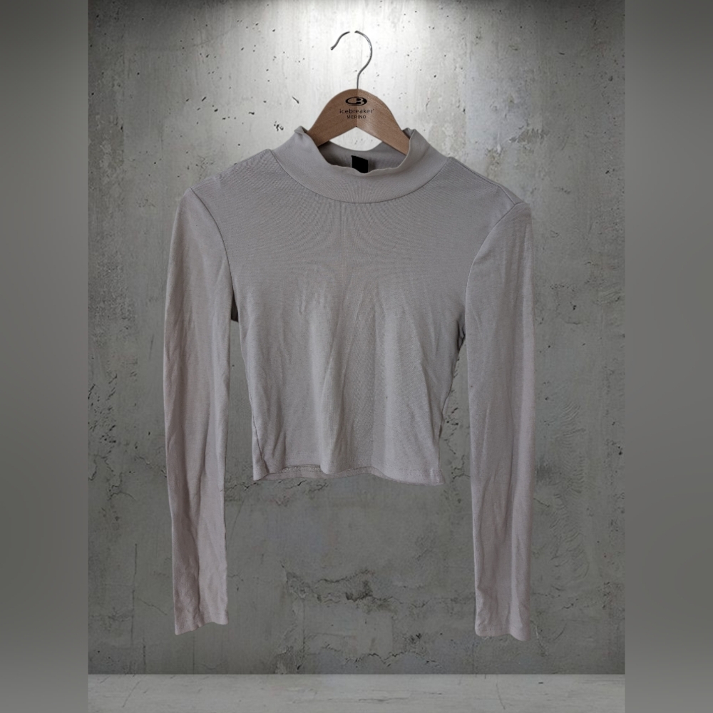 Mock Neck Long Sleeve Crop Top in White